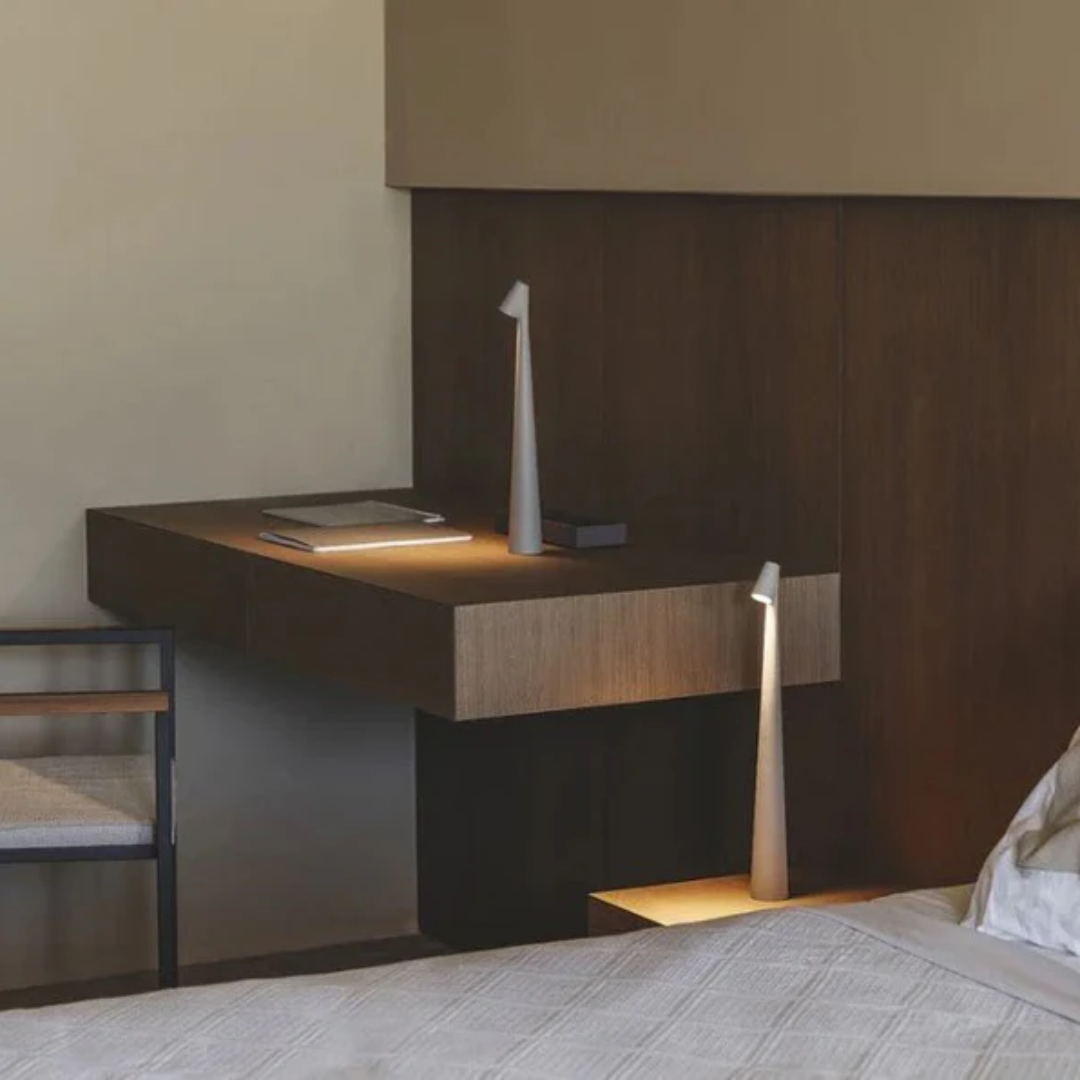 Norvia | Stehleuchte modern schlank