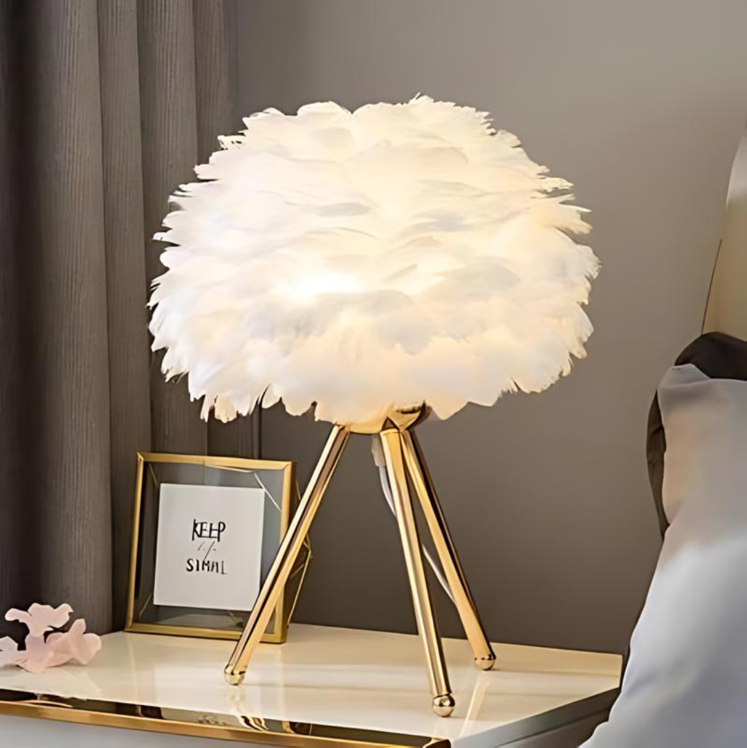 Lunara | Tischlampe mit Federschirm