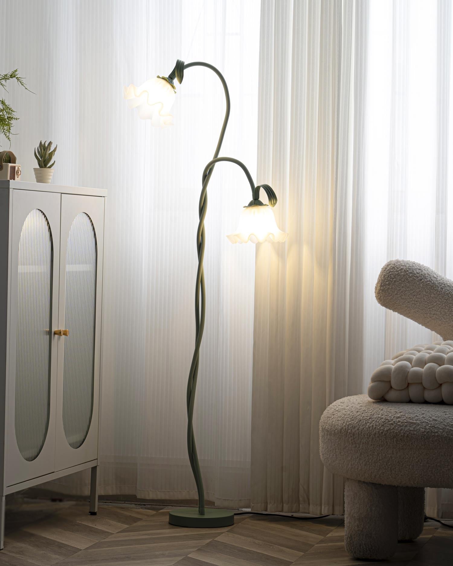 Bloomora | Blühende Design-Stehlampe
