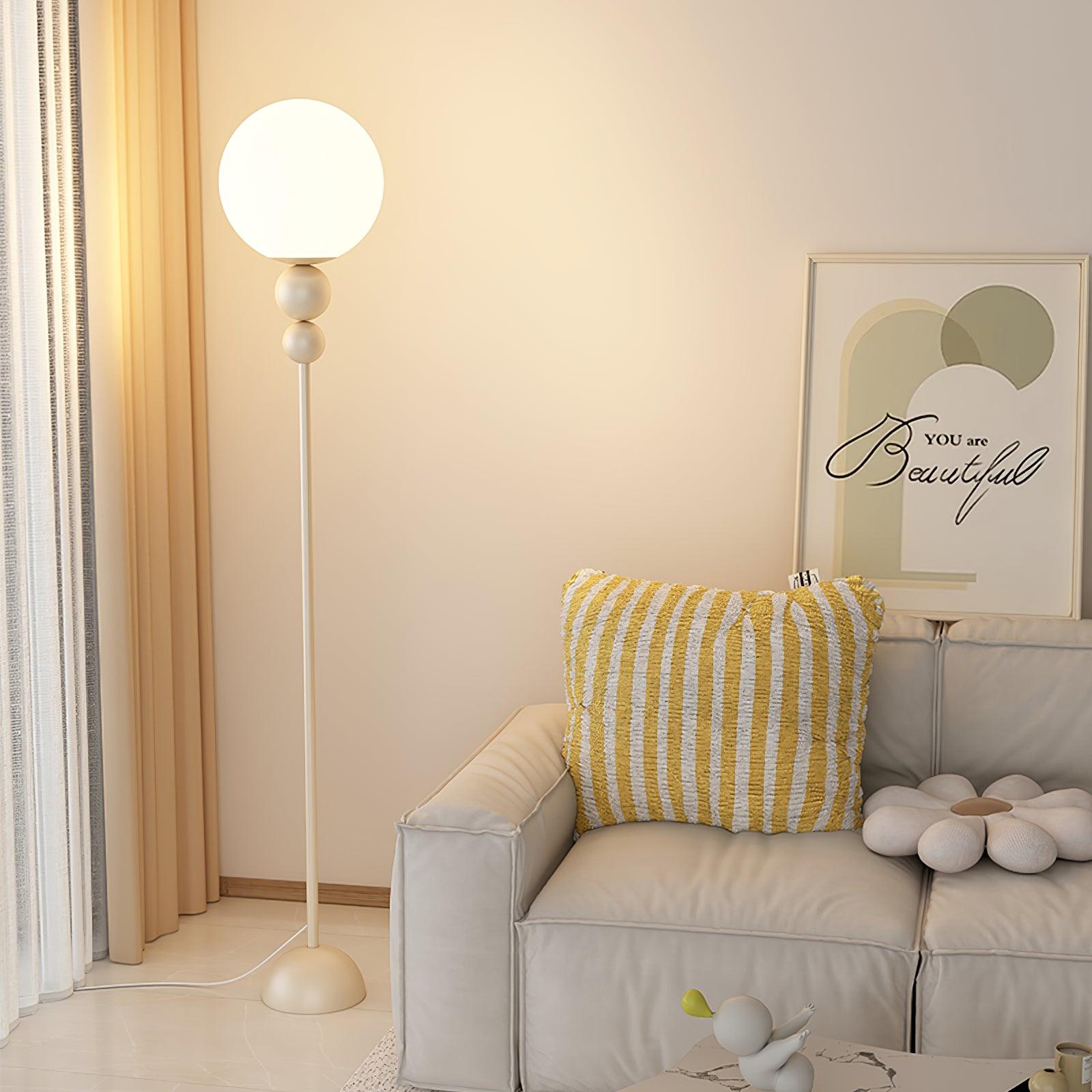 Marbelle | Retro Stehleuchte mit Kugel-Design