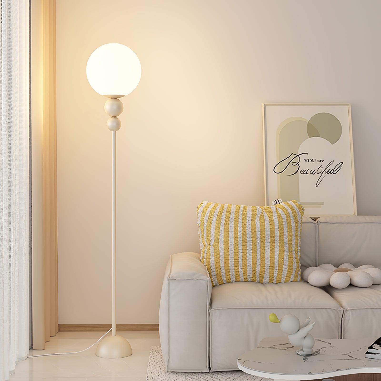 Marbelle | Retro Stehleuchte mit Kugel-Design