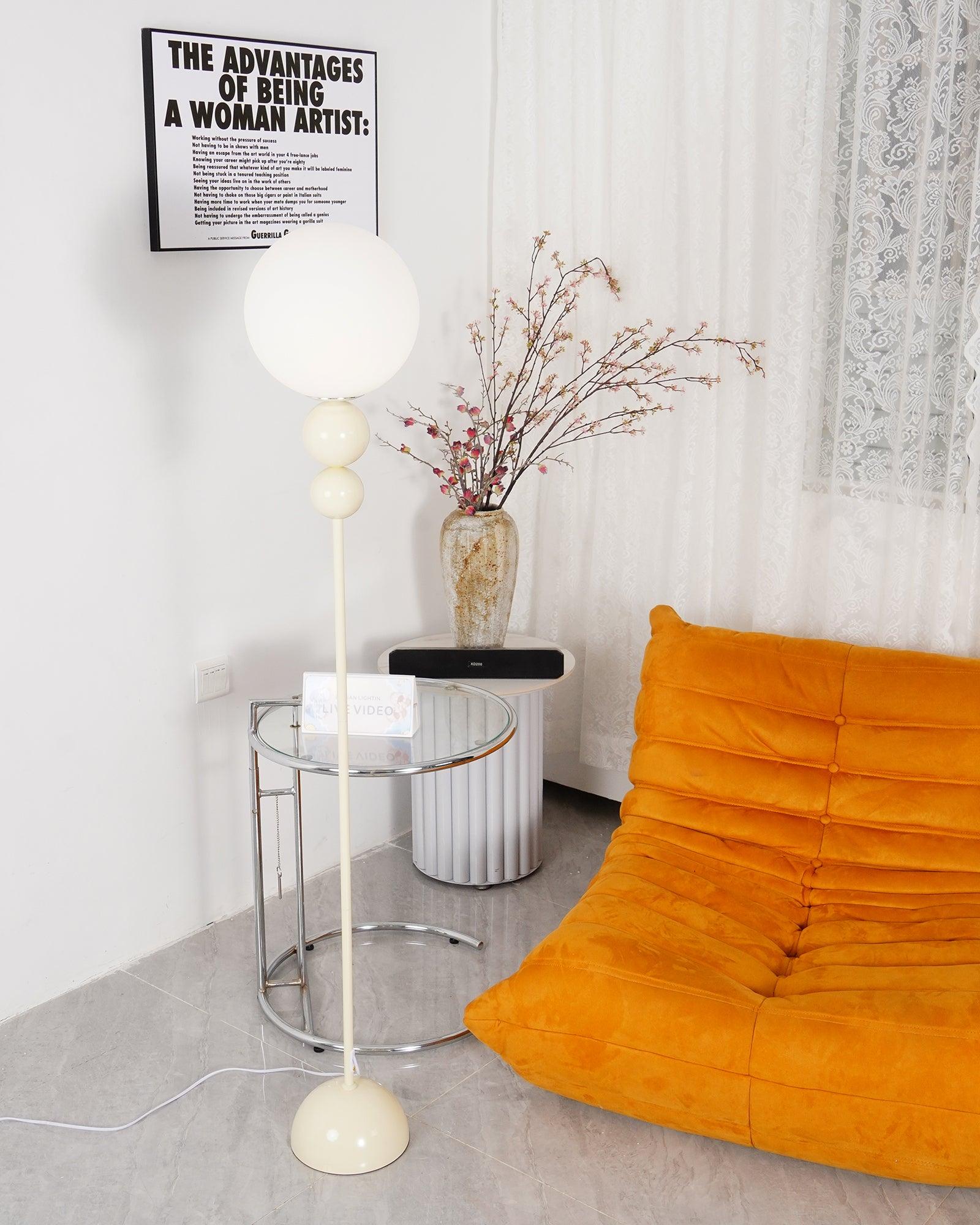 Marbelle | Retro Stehleuchte mit Kugel-Design