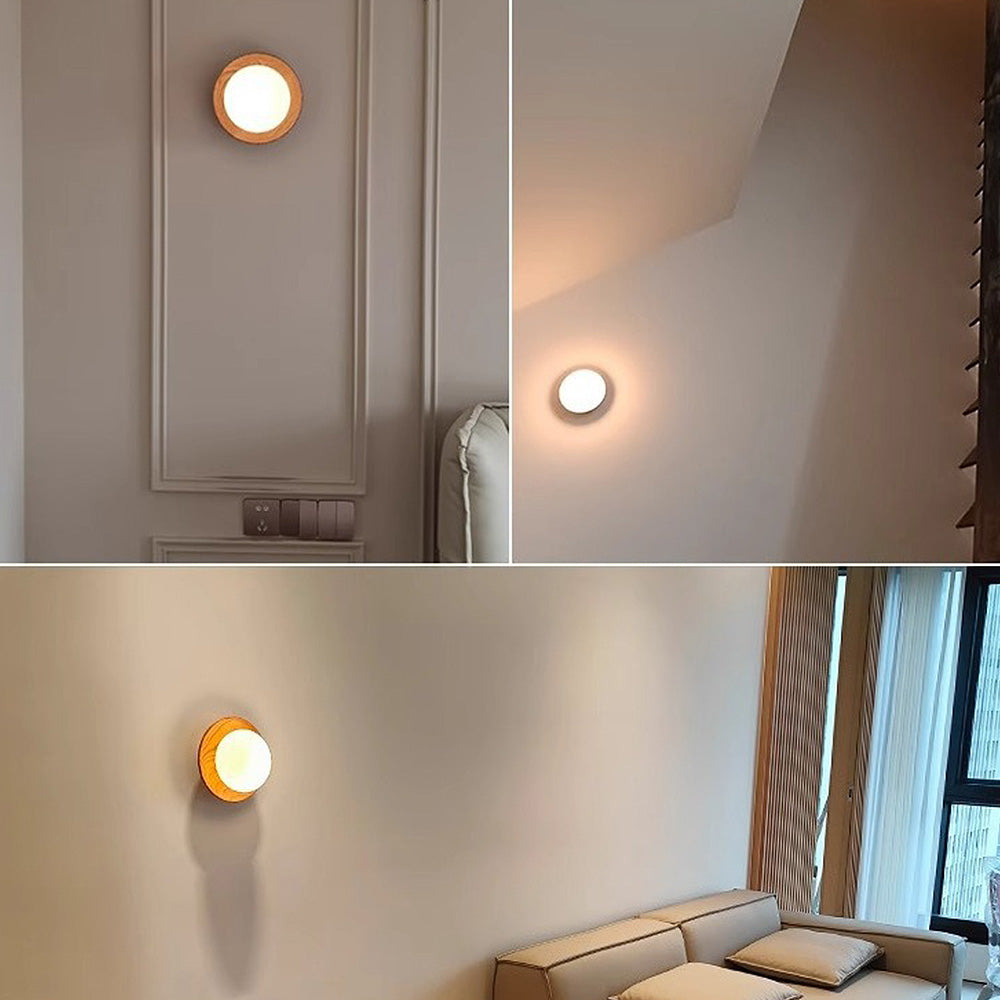 Corvian | Runde LED Wandleuchte mit Holzrahmen