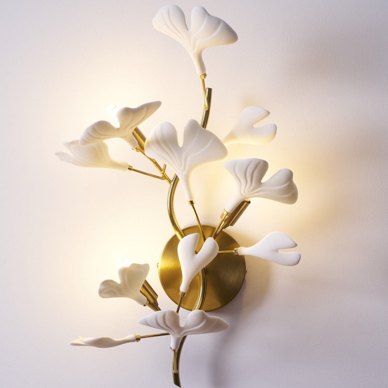Flora | Keramik-Wandlampe Blumenblüten Design