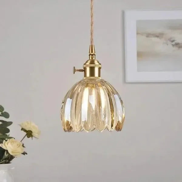 Corvya | Pendelleuchte im Glasblüten-Design
