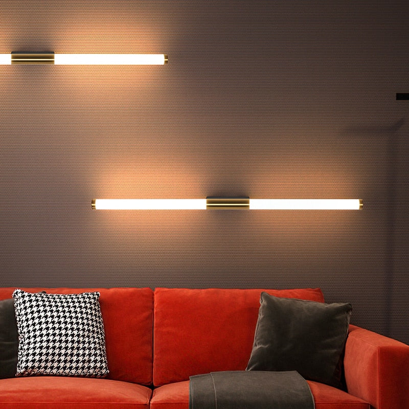 Aurora | Moderne LED Wandlampe Staabform Schlafzimmer