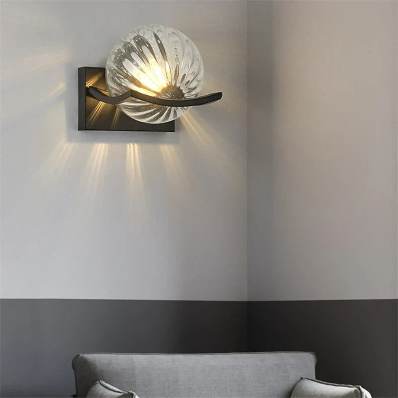 Lorvian | Glas Kugel Wandleuchte