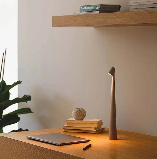 Luminavista | Tragbare LED-Tischleuchte mit Dimmerfunktion