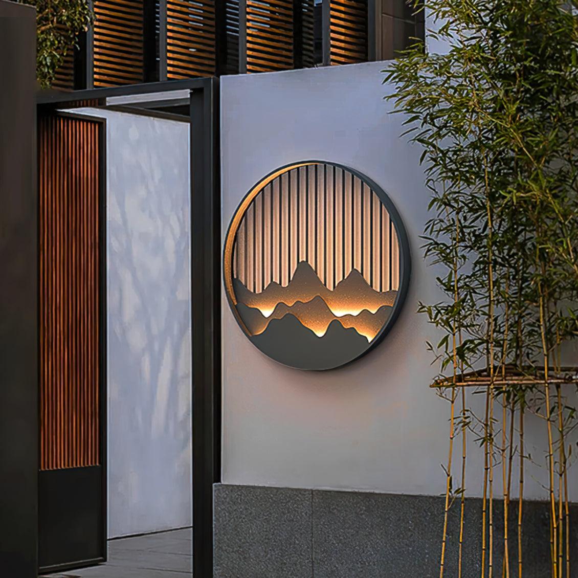 Montira | LED Wandleuchte mit Bergmotiv