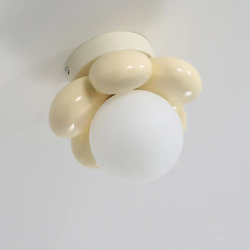 Nordia | Blume Glas Deckenleuchte Skandinavisch