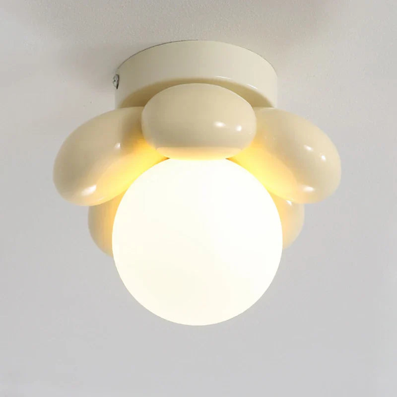 Nordia | Blume Glas Deckenleuchte Skandinavisch