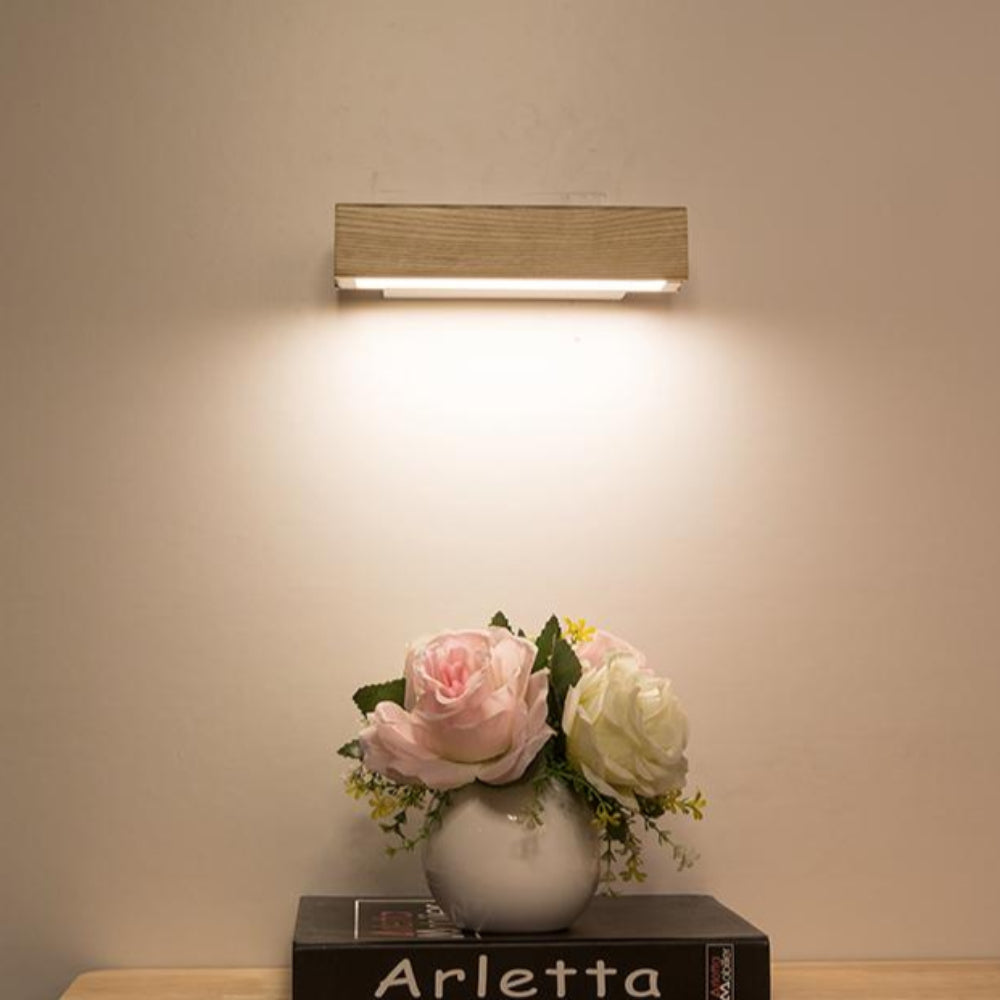 Alviro | LED-Wandleuchte Holz- und Eisen-Design