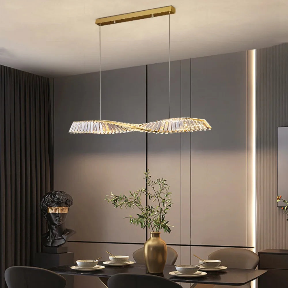 Velmira | LED Hängeleuchte mit Goldrahmen