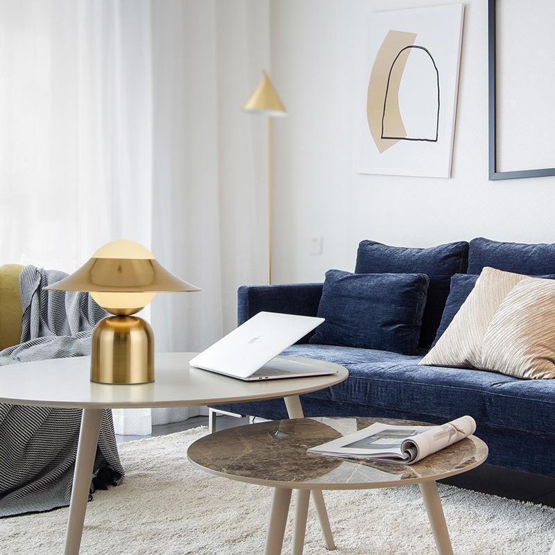 Aurelia | Moderne LED Tischlampe Gold