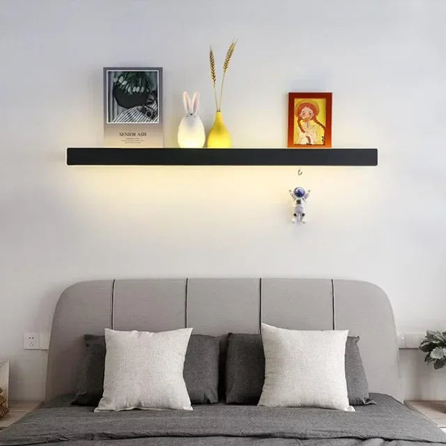Orvian – Moderne Wandlampe mit Stauraum