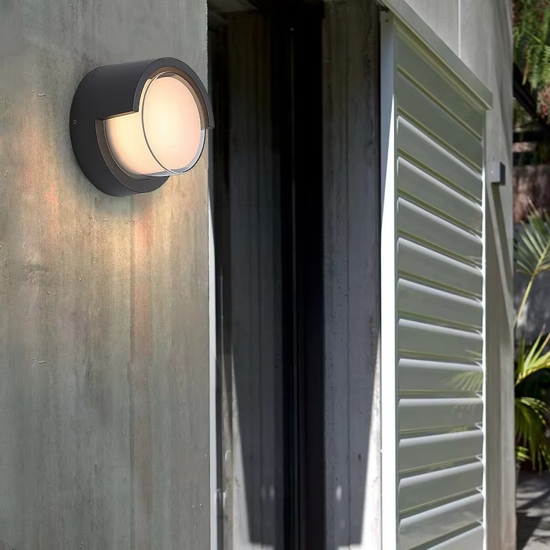 Lunaris | Moderne LED-Außenwandleuchte