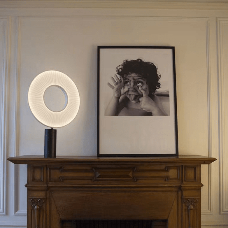 Solara | Moderne LED Tischlampe Solar