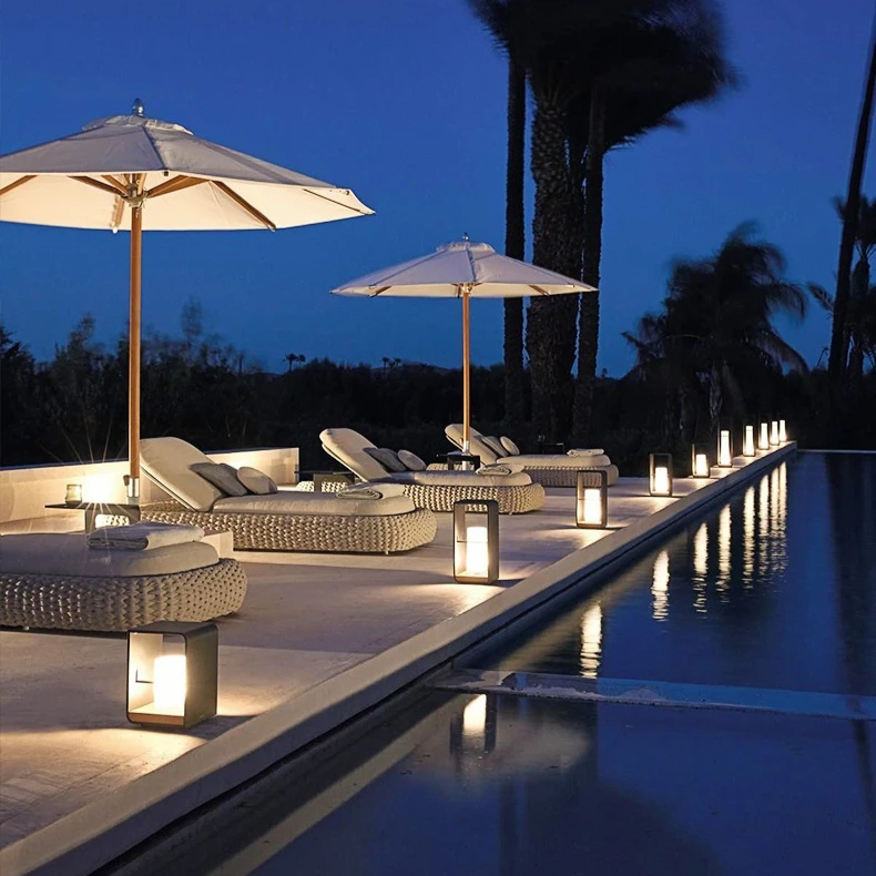 Lumiframe | Moderne LED-Außenstehleuchte