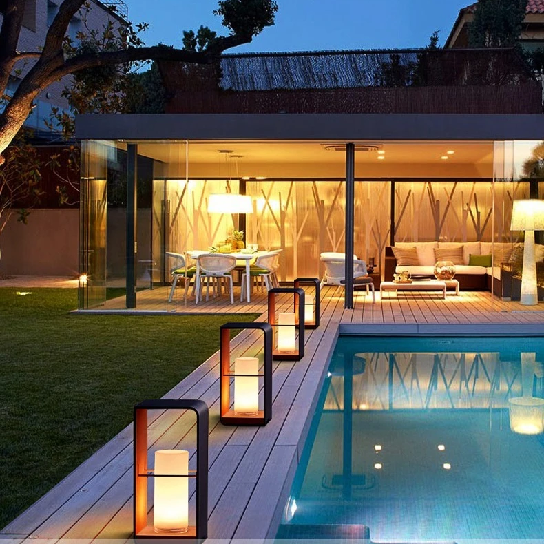 Lumiframe | Moderne LED-Außenstehleuchte