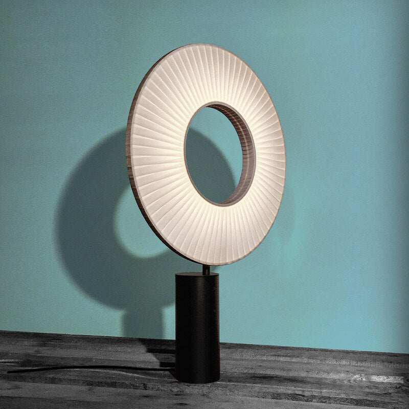 Solara | Moderne LED Tischlampe Solar