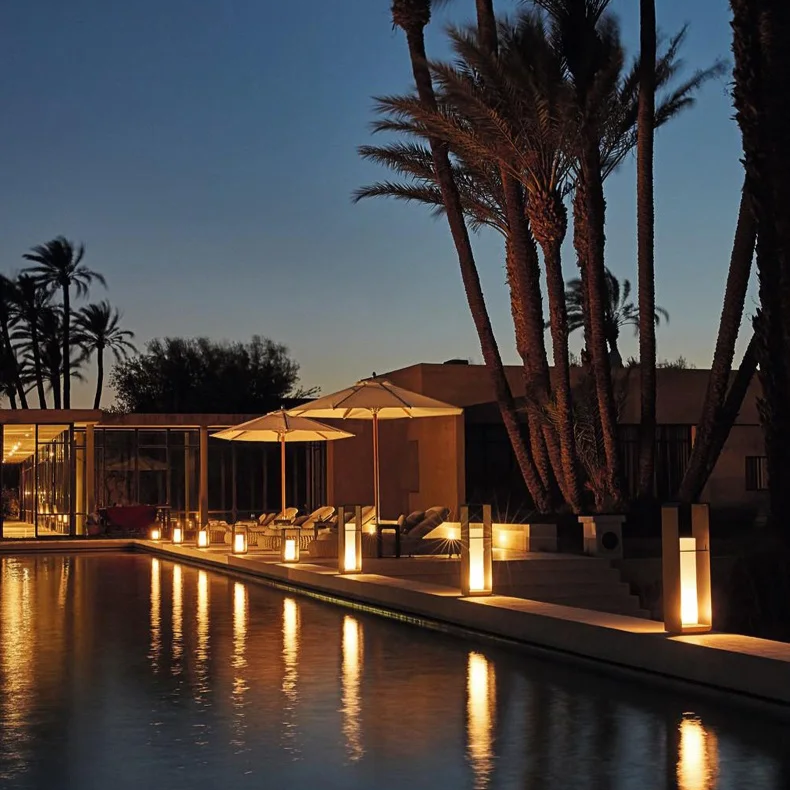 Lumiframe | Moderne LED-Außenstehleuchte