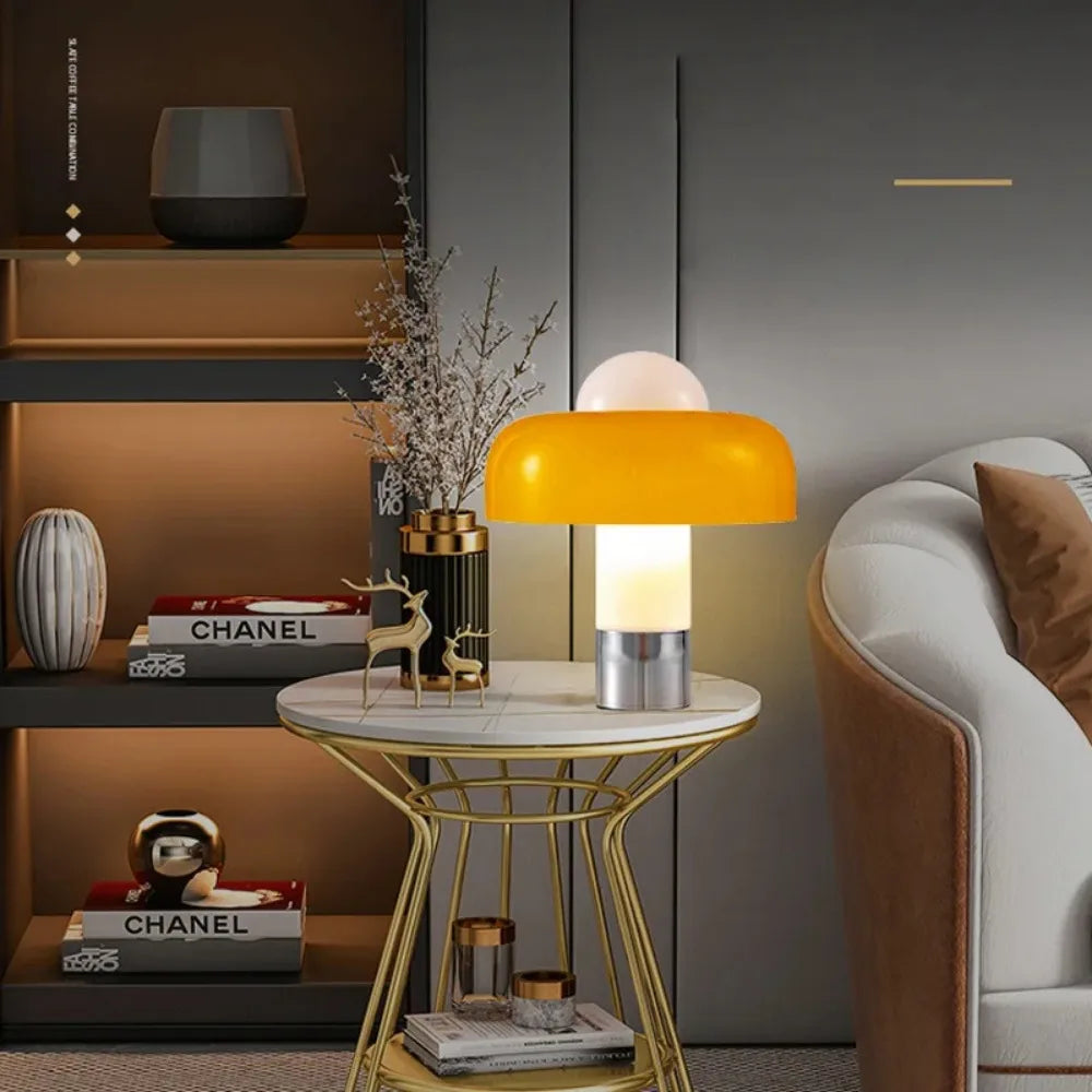 Solina – Vintage LED Nachttischlampe mit Chromfuß