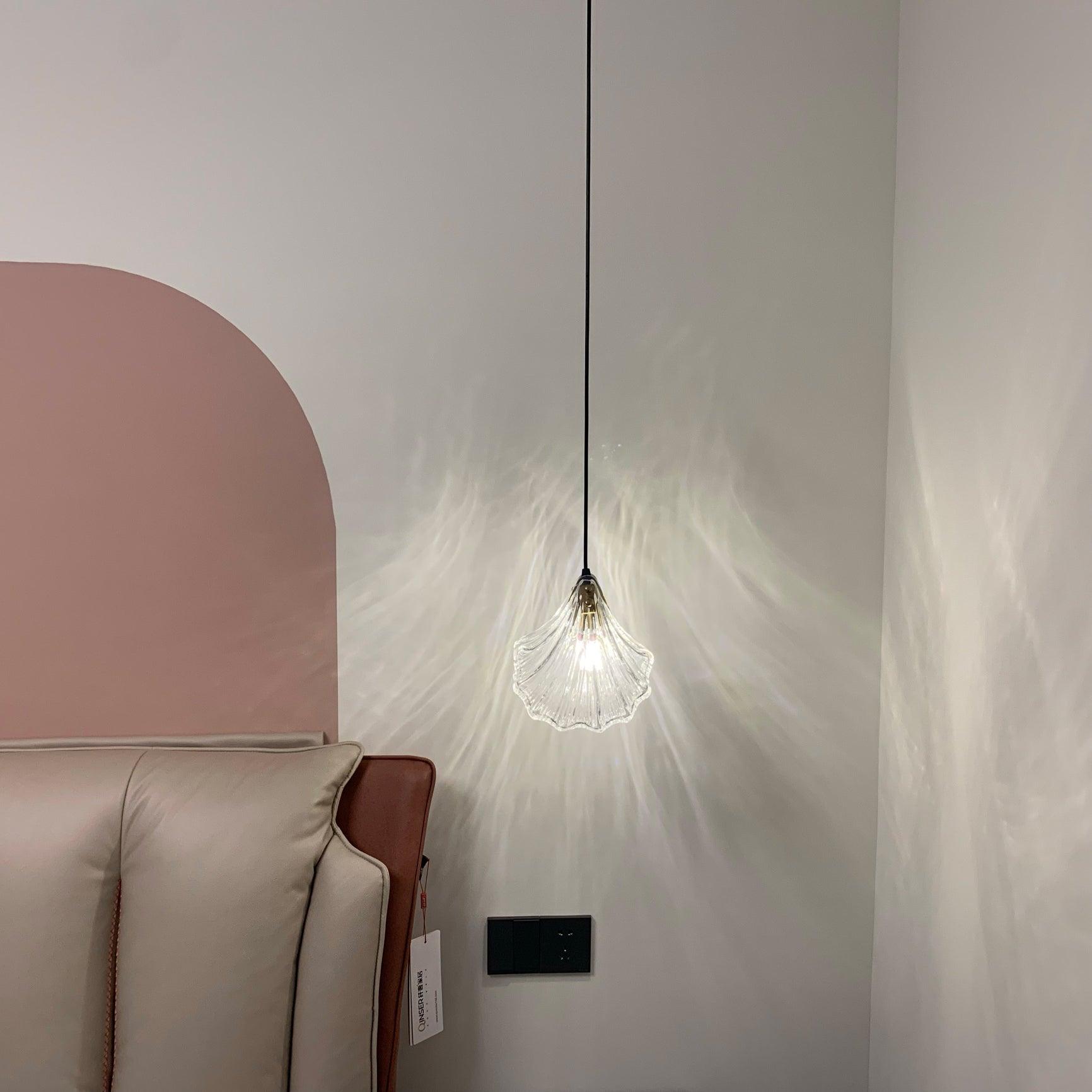 Coralia | Glas Pendelleuchte in Muschelform