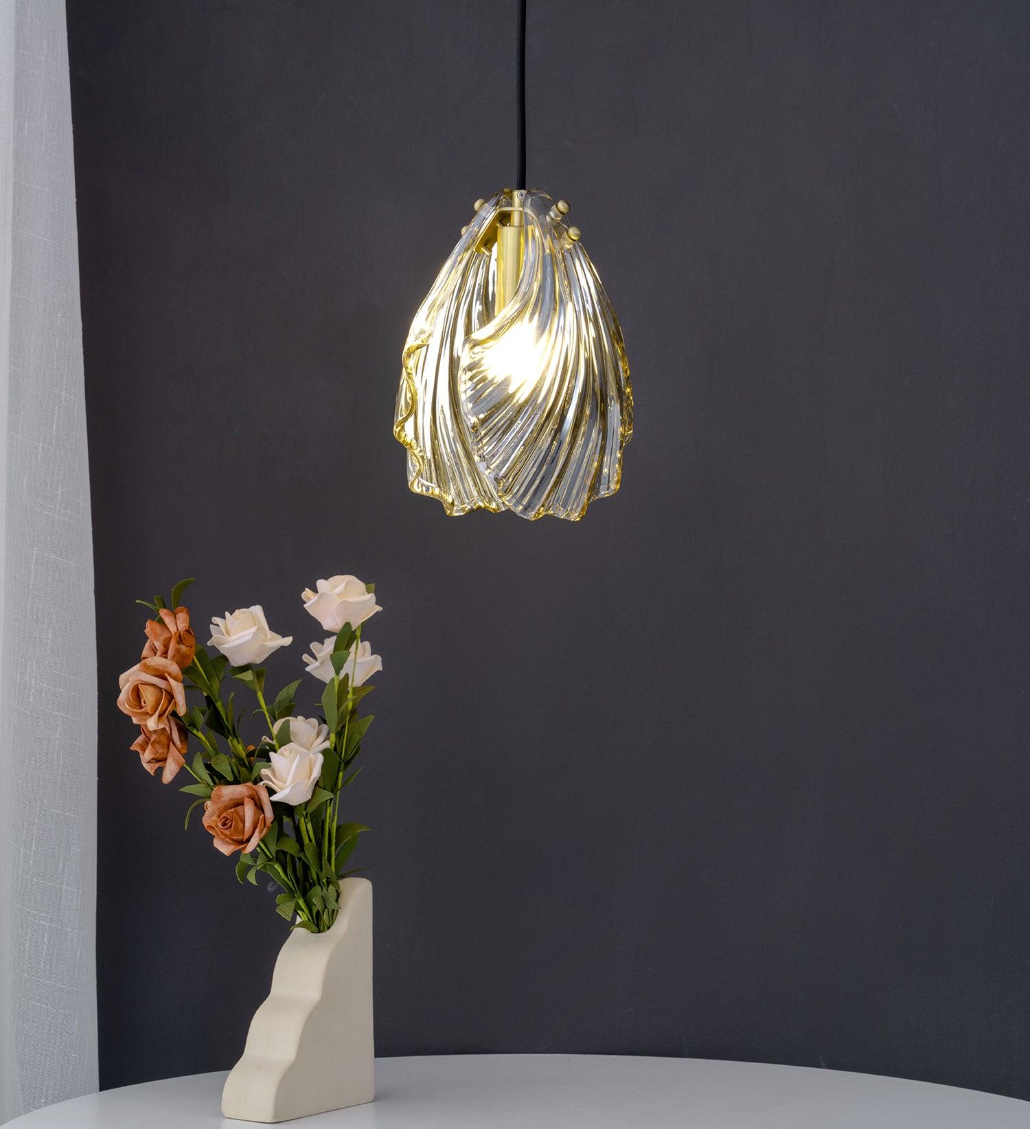 Coralia | Glas Pendelleuchte in Muschelform