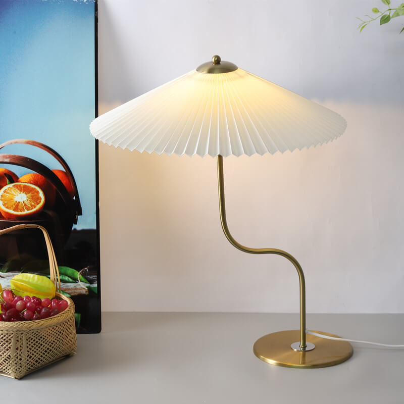 Favora | Tischlampe mit Gefaltetem Fächer-Schirm