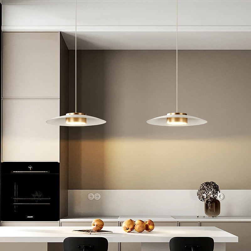 Alvra | Pendelleuchte im Flachschirmdesign
