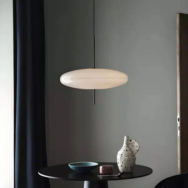 Ovalis | Pendelleuchte mit Glasdiffusor