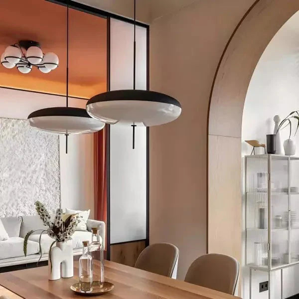 Ovalis | Pendelleuchte mit Glasdiffusor