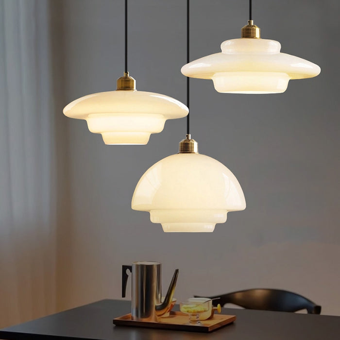 Orvella |  Glas-Pendelleuchte im Art-Déco-Stil