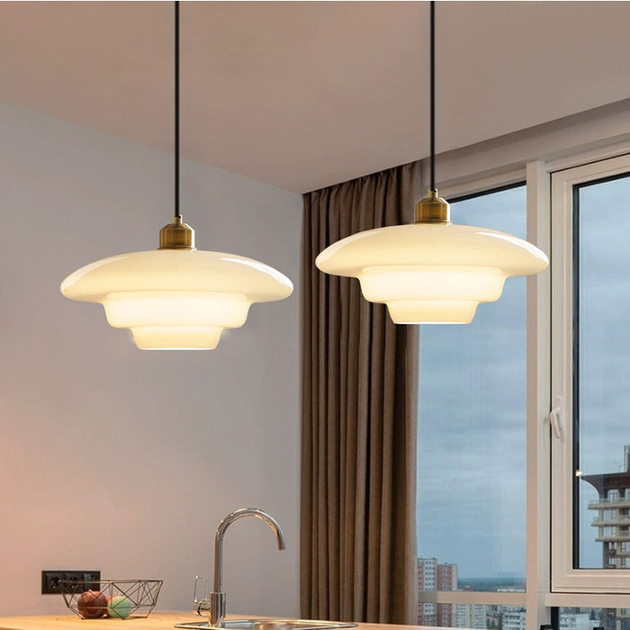 Orvella |  Glas-Pendelleuchte im Art-Déco-Stil