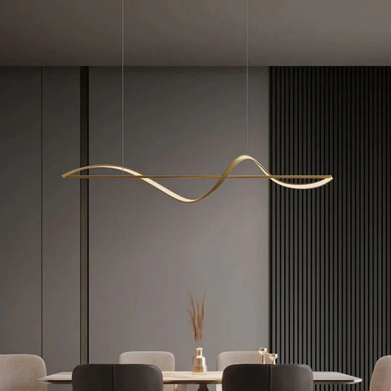 Aurevia | Wellenförmige LED Pendelleuchte in Gold