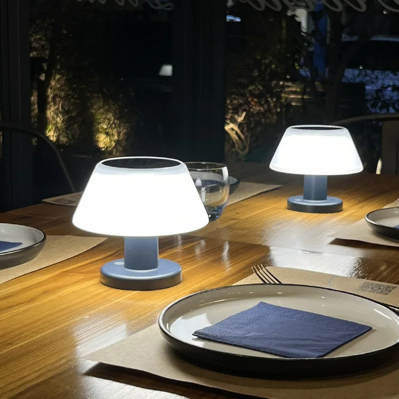 Sorelia | LED Tischlampe mit Schirmform