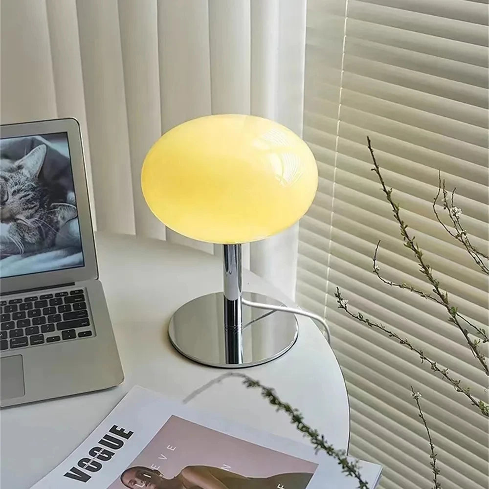 Lollipop Bauhaus Tischleuchte | Stilvolle & Kabellose Ikone