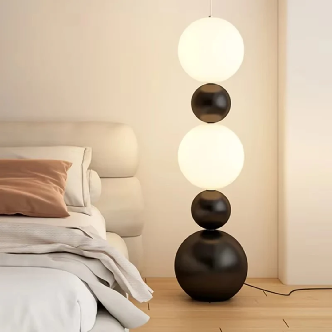 Orviana | Stehleuchte im Kugel-Design