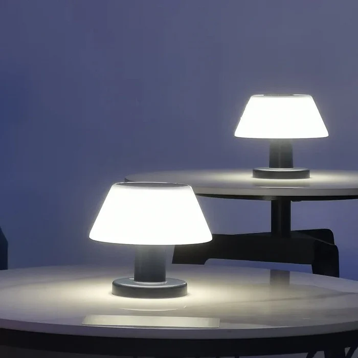 Sorelia | LED Tischlampe mit Schirmform