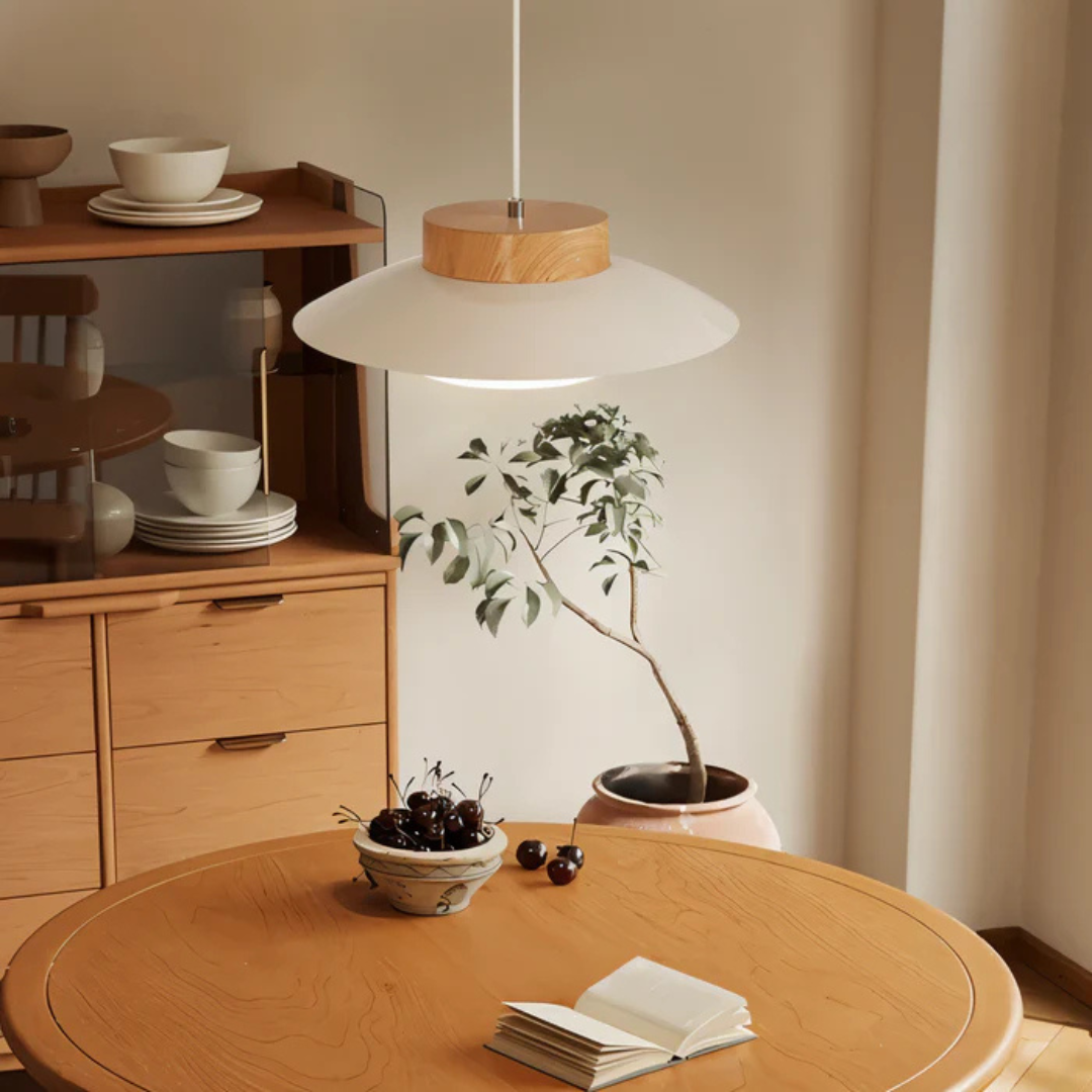 Nuvora | Pendelleuchte mit Holz und Glas
