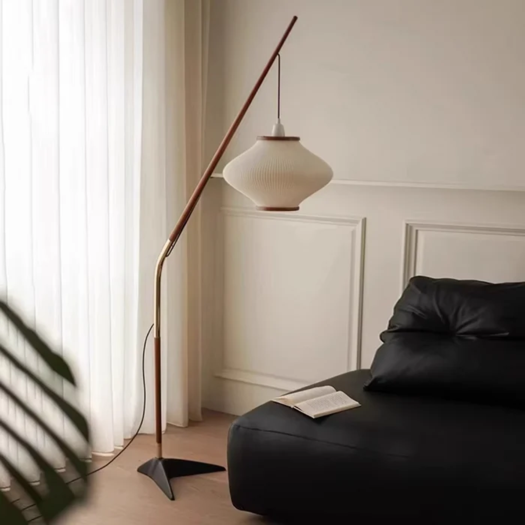 Roder | Mittelalterliche Stehlampe