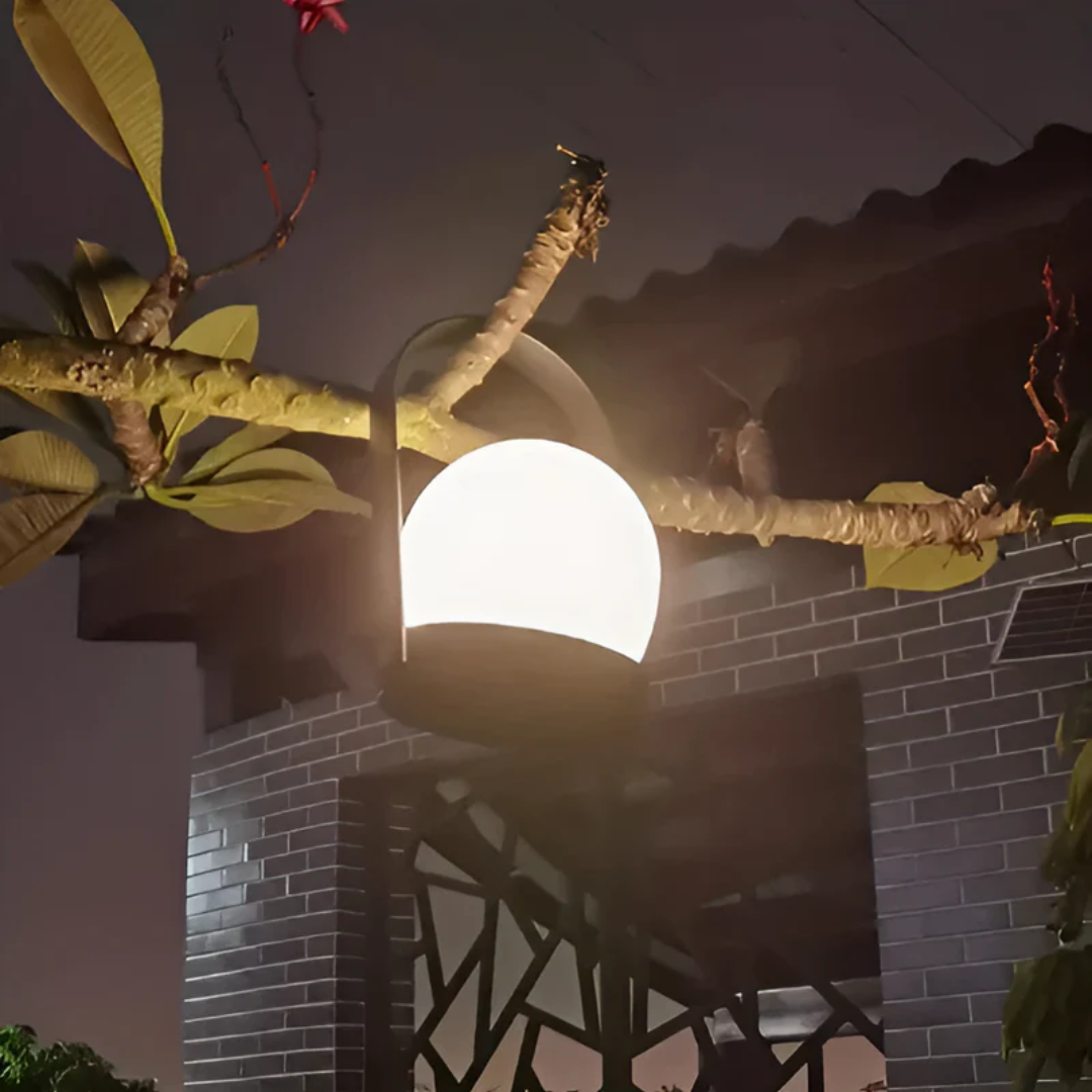 Solvia | Tragbare Tischlampe mit Kugelschirm