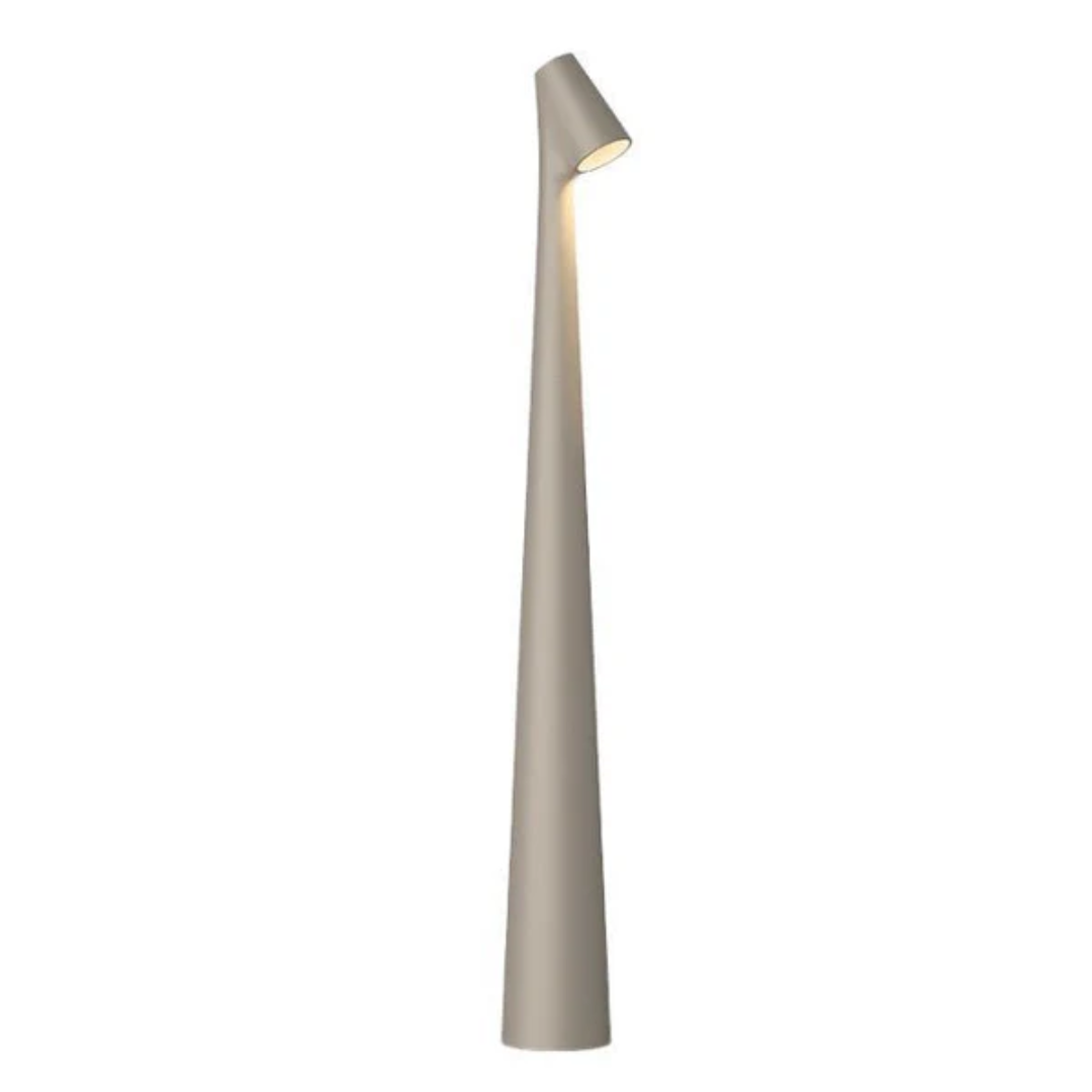 Norvia | Stehleuchte modern schlank