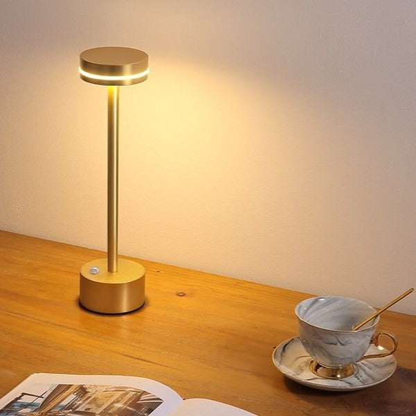 Vialis | Elegante LED-Tischleuchte
