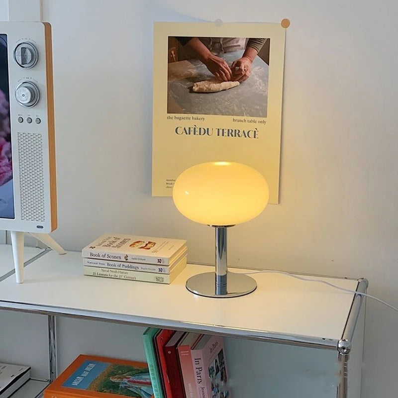 Lollipop Bauhaus Tischleuchte | Stilvolle & Kabellose Ikone