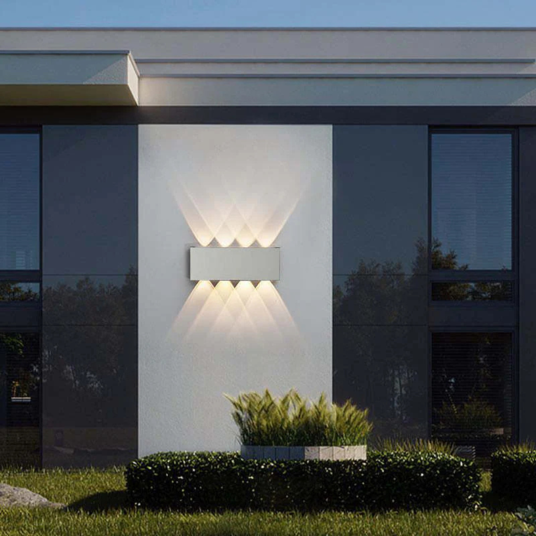 Auron | Moderne Up & Down Wandleuchte
