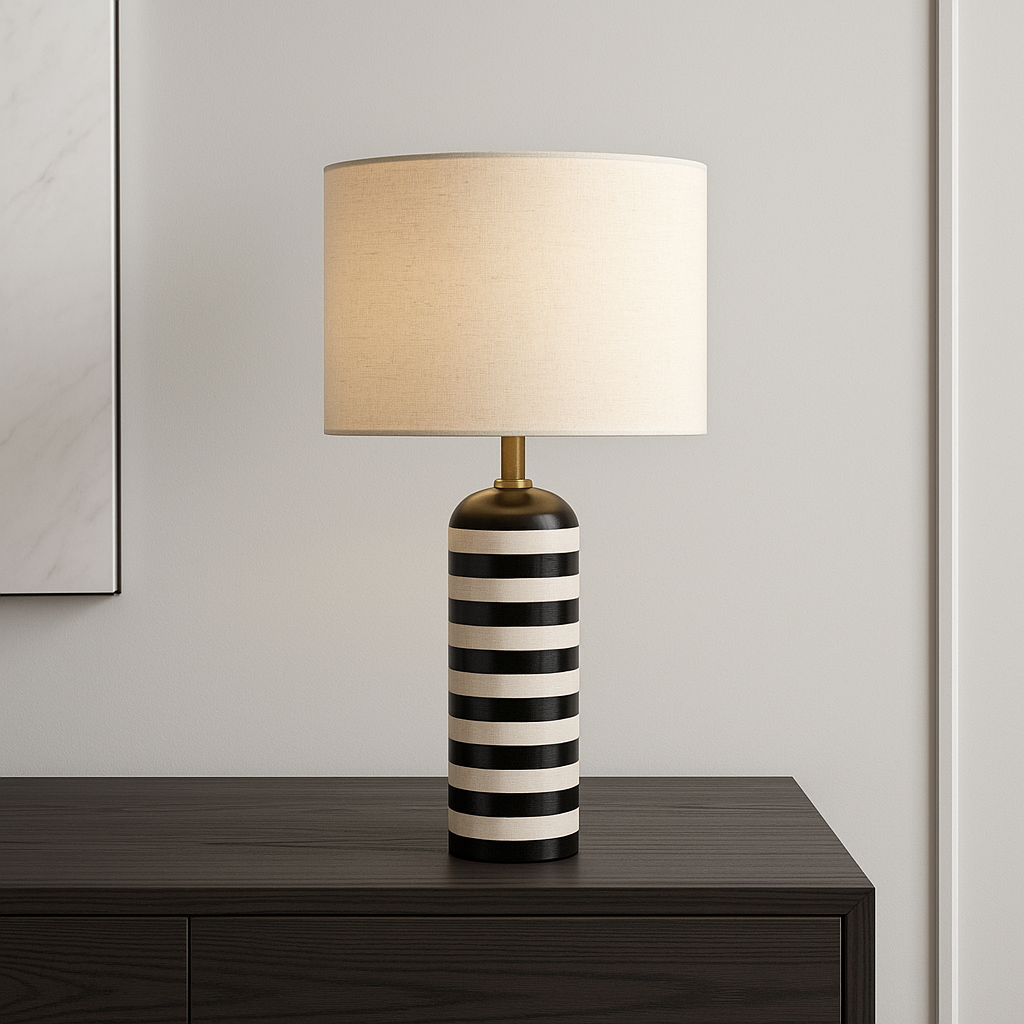 Calvory | Moderne Tischleuchte im Streifen-Design