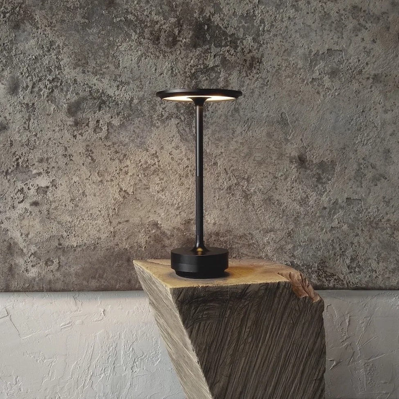 Lumora | Minimalistische LED-Tischleuchte
