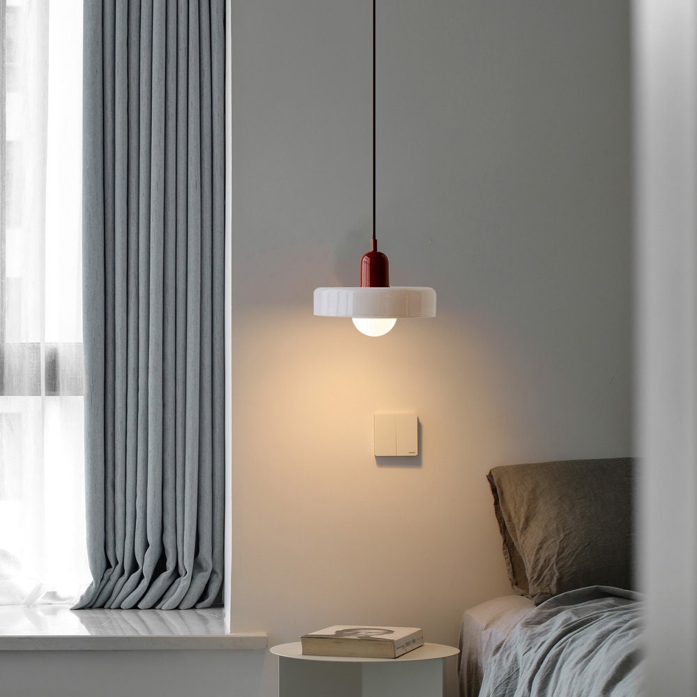 Bauhaus-Pendelleuchte | Farbiges Glas