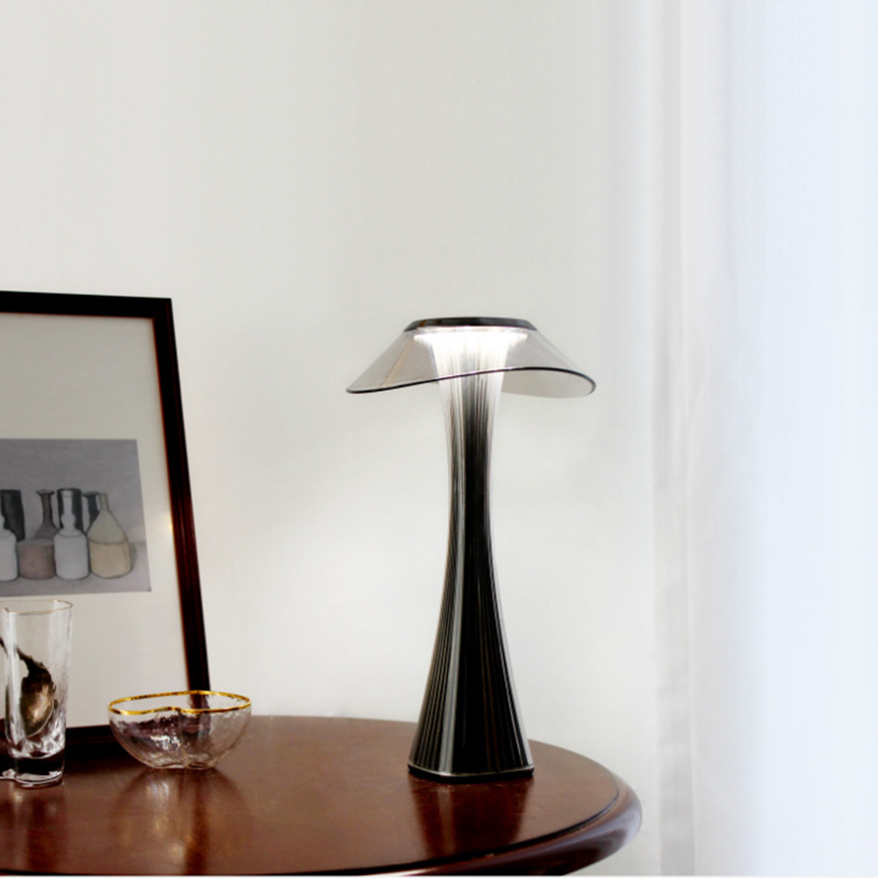 Seravine | Nachttischlampe im Modern-Stil